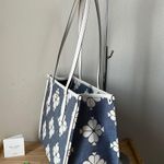 Kate Spade Purse Photo 3