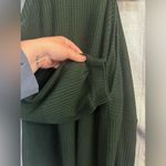 SheIn NWOT  hunter green cold shoulder king john type blouse cute size 2x Photo 4