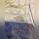The North Face woman’s thermoball eco vest blue frost iridescent size small Photo 7