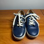 BORN Paloma Navy Blue Leather Sneaker Low Top Fashion Casual Comfort Zip Detail Size 7 Photo 1
