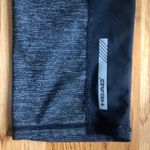 Head  Cropped Leggings Photo 2