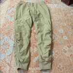 Lululemon Beyond the Studio 7/8 Jogger Trench W5DD6S size 8 luxtreme swift Photo 4