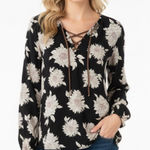 Sun & Shadow medium bell sleeve boho floral blouse Photo 0