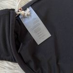 Good American New  Women’s Showoff Curve Bikini Top in black size Medium Photo 7