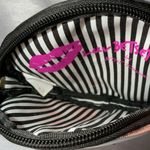 Betsey Johnson Cool coin purse Photo 3