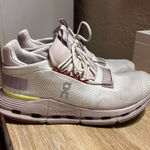 on cloud  On Cloudnova Women’s shoes  Photo 0