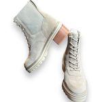 Bernardo Salerno Lace-Up Rubber Sole Boot US 6.5M White Suede Photo 4
