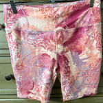 Pink and silver floral patterned biker shorts Size XL Photo 0