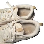 Brooks  Revel 6. Women Size 8 Color White. Photo 3