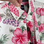 Sunrise Kingdom  Women’s White & Pink Hibiscus Hawaiian Shirt size Small Photo 6
