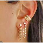 Boutique Solitaire Curb Chain Drop Earrings | Yellow Gold Filled Photo 4