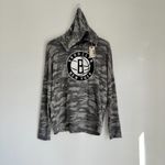 Tailgate Brooklyn Nets Soft Gray Camo Hooded Sweater Size S Photo 6