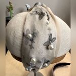 NWOT Elegant Faux Pearl Headband Gray Photo 2