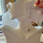 Jessica Simpson  earrings loops beans Photo 1