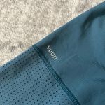 Vuori  Stonesteps Windbreaker Jacket Photo 3
