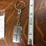 Clinique 🆕 Signature C Logo Silver Keychain Photo 4