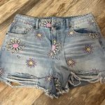 No Boundaries Flower Jean Shorts Photo 0
