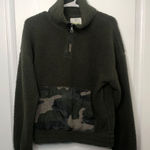 Aerie OFFLINE Sherpa Fleece Pullover With Camo Pocket Green Size Small NWOT Photo 0