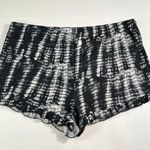 Derek Heart Black & White Tie Dye Ruffle Bottom Pull On Lounge Shorts Plus Size Photo 4
