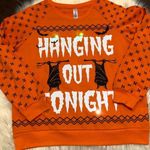 Halloween sweatshirt “hanging out tonight… Orange Size L Photo 1