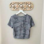 Altar'd State Crop Camo Top Tee Shirt Gray Sz Small Photo 7
