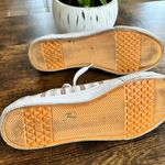 Universal Threads Canvas sneakers Size 10 Photo 4
