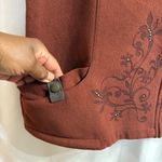 Artisan Women’s Brown Zip Photo 2