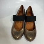 Gentle Souls Bom B•eye gold leather mary Jane style pumps size 9 Photo 2