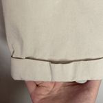 Soft Surroundings ivory beige flat front smoothing stretch cuffed shorts size M Photo 3