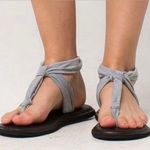 Sanuk  Yoga Sling 2 Gray Comfy Sandals Women’s Size 6 EUC Photo 0