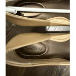 Trotters Women's Candela Dress Pump Nude Beige Patent Leather Photo 2