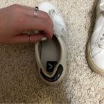 VEJA  Campo Sneaks Size womens 6 Photo 7