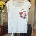 Oversized White Tie Photo 0