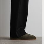 COS NWB  MINIMAL LEATHER SNEAKERS size 41 unisex W 11 M 8.5 khaki green Photo 1