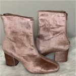 Free People  Velvet Cecile Bootie Size 37 Rose Boots Pink Block Heel Velour New Photo 3