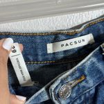 PacSun  Women Denim Ripped Vintage High Rise Shorts size 29. Photo 4