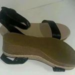 Frye and Co Women’s livia wedge sandals 10M Black Size 10 Photo 6