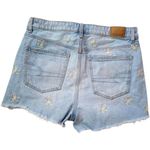 American Eagle Womens Daisy Embroidered Light Rinse Distressed Mom Shorts - Sz 4 Photo 2