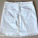 Vineyard Vines Like New Vineyard bones Italian Canadian Denim Frayed Hem Skirt White Size 2 Photo 11