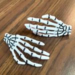 Silver Rhinestone Skeleton Hand Hairclips Photo 4