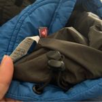 L.L.Bean blue puffer jacket top long sleeve with pockets women’s large Photo 5