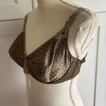 Chantelle Women's Animal Print Lace Trim Underwire Bra Size 40C Photo 0