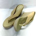 CRYSTAL QUEEN NEW BEIGE WEDGE SANDAL W/WOVEN TRIM SZ 7.5 Photo 0