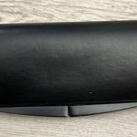 Vera Wang Black Magnetic Close Glasses / Sunglass Case Photo 2
