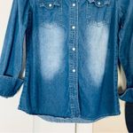 Women's Pearl Button Photo 4