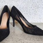 Karl Lagerfeld Black lace Pumps NWT Photo 3