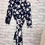 Charles Henry Charles‎ Henry Navy and White Floral wrap Dress size M long sleeve knee length Photo 3