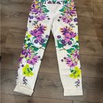 Carlisle Floral Embroidered Women's Jeans Photo 6