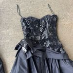 Vintage 80s Black Sweetheart Strapless Ruffles Bow Sequin Tiered Prom Dress SM Photo 7