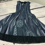 Veeca NWT  Crinkle Dress Black Sleeveless Size M Exposed Contrast Stitch Detail. Photo 6